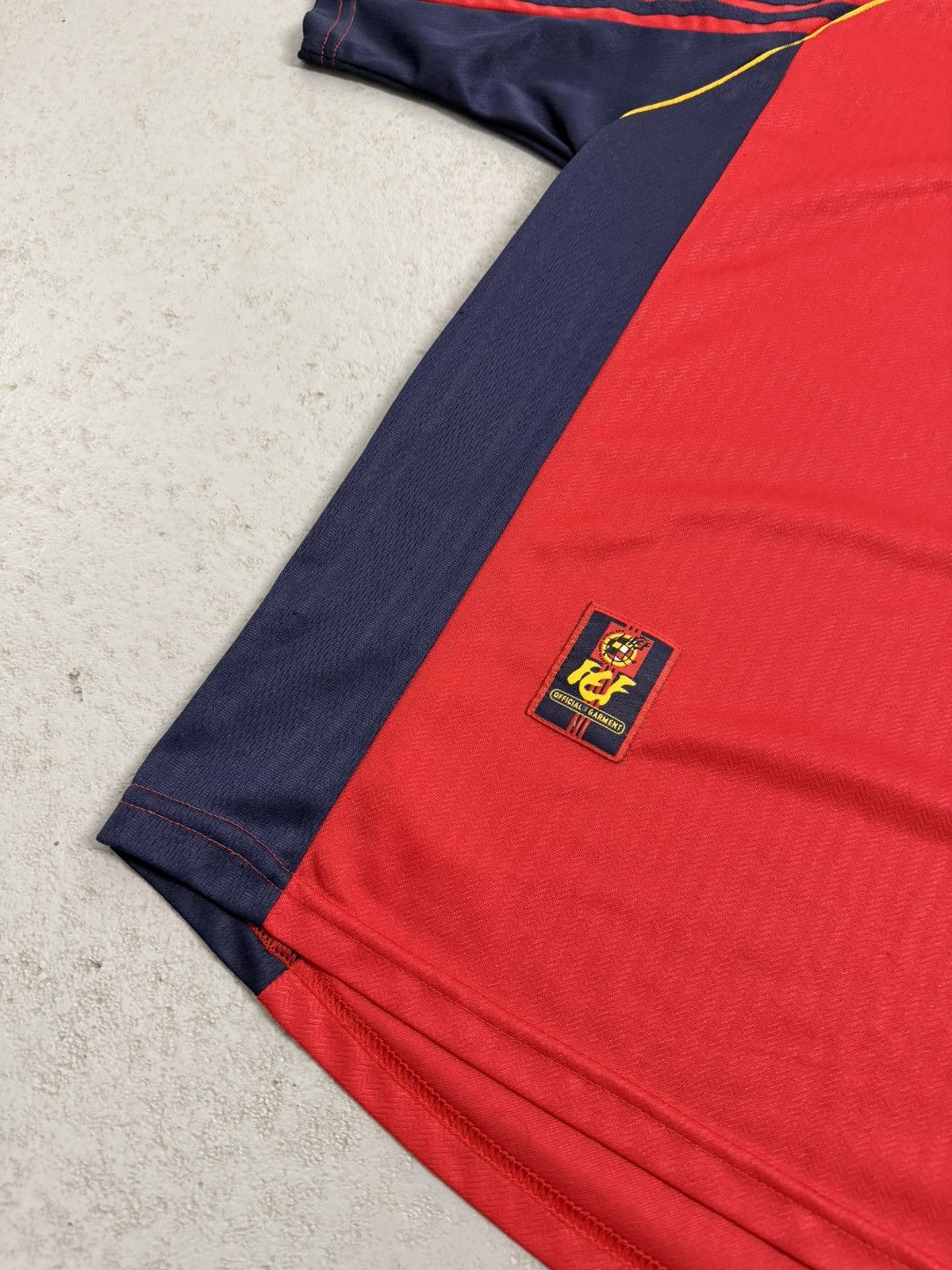 Adidas Vintage 1998/1999 Adidas Spain Soccer Jersey Size US M / EU 48-50 / 2 - 5 Thumbnail