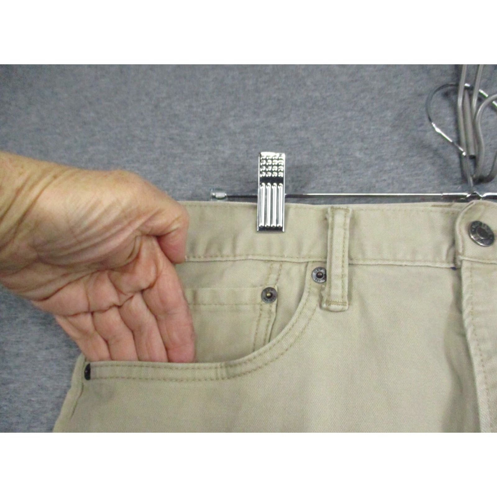 Gap VINTAGE Gap 1969 Pants Mens 30x30 Khaki Tan Chino Slim Fit Straight Leg 100% Cotton Logo Size US 30 / EU 46 - 3 Thumbnail