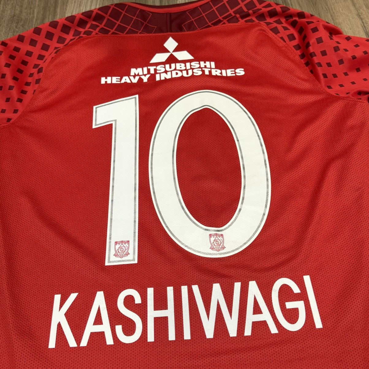 Nike Urawa Reds 2018 player issue shirt #10 Kashiwagi Size US M / EU 48-50 / 2 - 5 Thumbnail