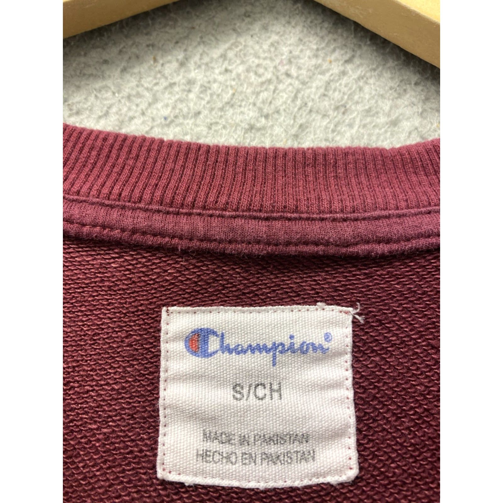 Champion Champion Sweatshirt Men’s S Long Raspberry RED /0238 Shirt Adult Men Size S Red Fleece Pullover Crew Neck Longer Length Size US S / EU 44-46 / 1 - 4 Thumbnail