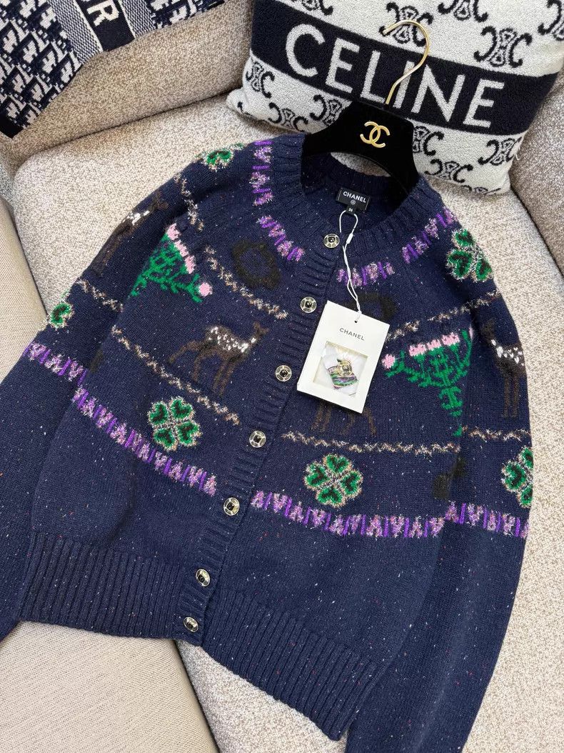 Chanel Chanel Dark blue pink-edged reindeer clover pattern knitte Size XS / US 0-2 / IT 36-38 - 4 Thumbnail