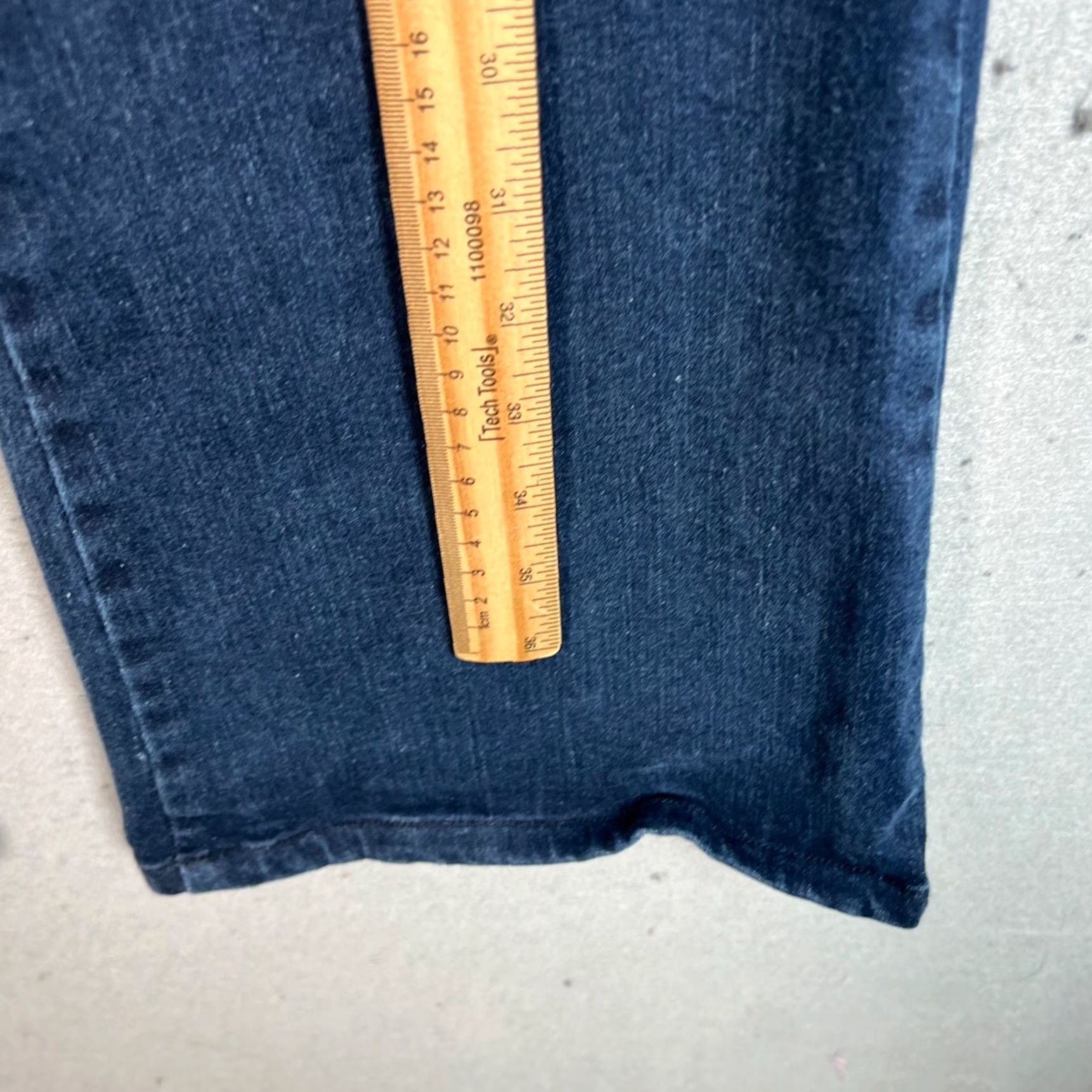 Frame FRAME Jeans Size 2 Flare Denim Blue Cotton Blend Women's Regular Inseam 29 Pockets 5-Vintage No Nylon? (Note: avoid adding info not in original) Size 26" / US 2 / IT 38 - 7 Thumbnail