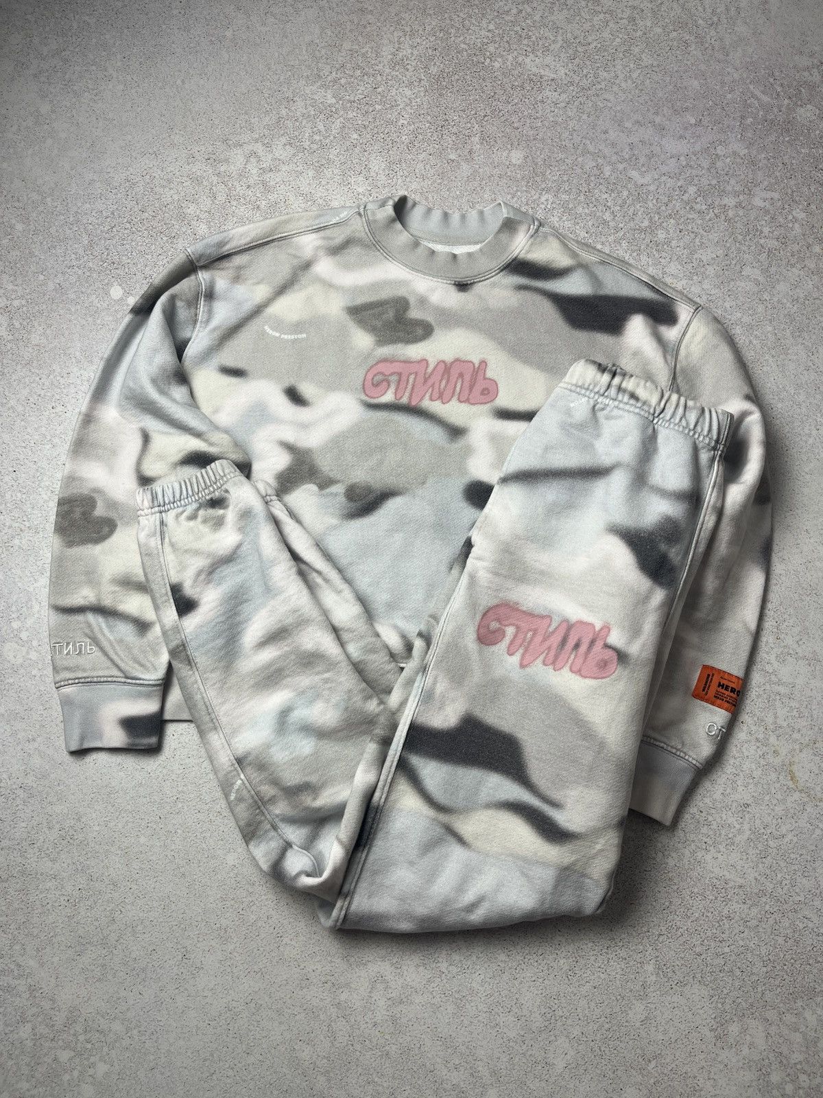 Heron Preston Heron Preston Camouflage Track Suit Pants Sweatshirt Size XS / US 0-2 / IT 36-38 - 1 Thumbnail