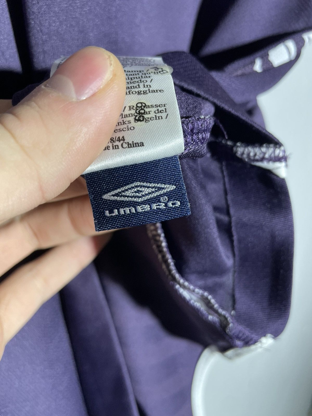 Umbro England Goalkeeper Umbro 2008 Home Y2k Football Shirt Size US M / EU 48-50 / 2 - 14 Thumbnail