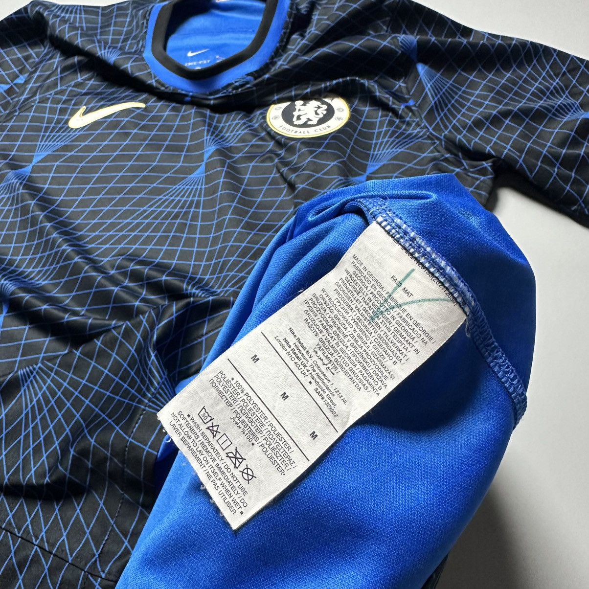 Nike CHELSEA NIKE 2023/2024 FOOTBALL AWAY JERSEY #15 JACKSON Size US M / EU 48-50 / 2 - 10 Thumbnail
