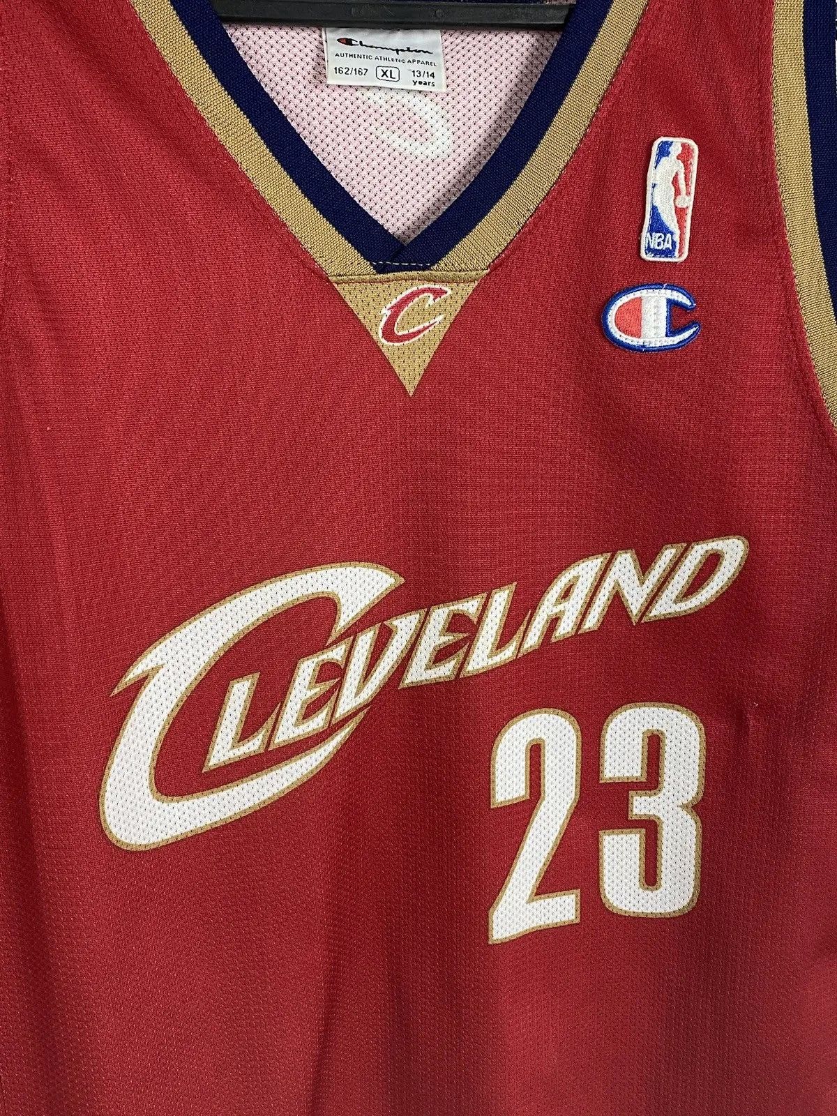 Champion × NBA × Vintage 00s Vintage #23 Lebron James Champion x Cleveland Cavaliers Size US S / EU 44-46 / 1 - 4 Thumbnail