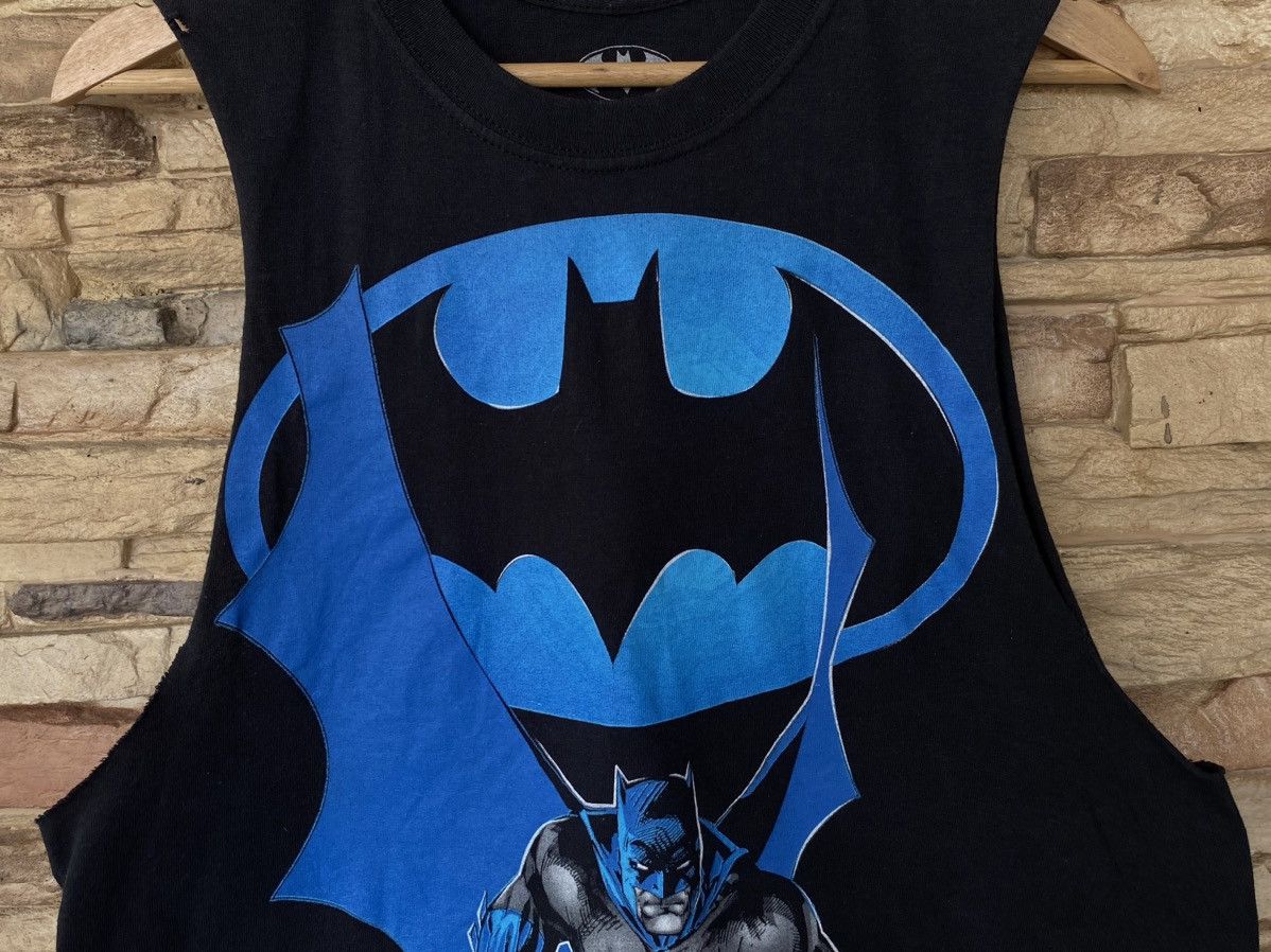 Vintage Rare Batman All Over Print Sleeveless Singlet Comics Tees Size US M / EU 48-50 / 2 - 3 Thumbnail
