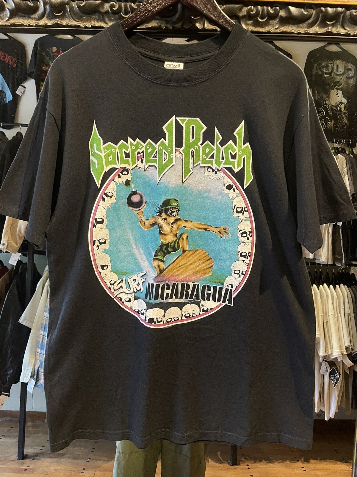 Band Tees Vintage Sacred Reich Surf Nicaragua T-Shirt Size US L / EU 52-54 / 3 - 1 Thumbnail