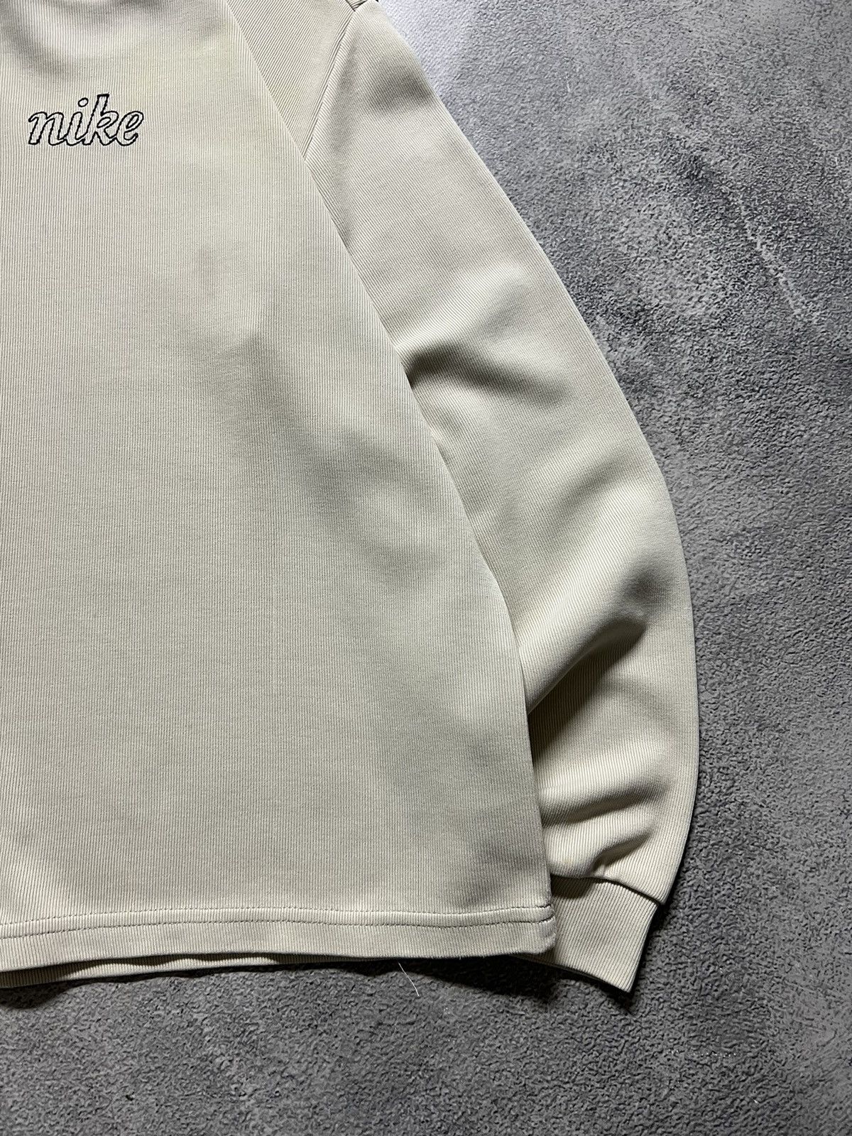 Nike × Vintage Vintage Y2k Nike 💛 Centre Spell Out Logo Sweatshirt 00’s Size M / US 6-8 / IT 42-44 - 7 Thumbnail