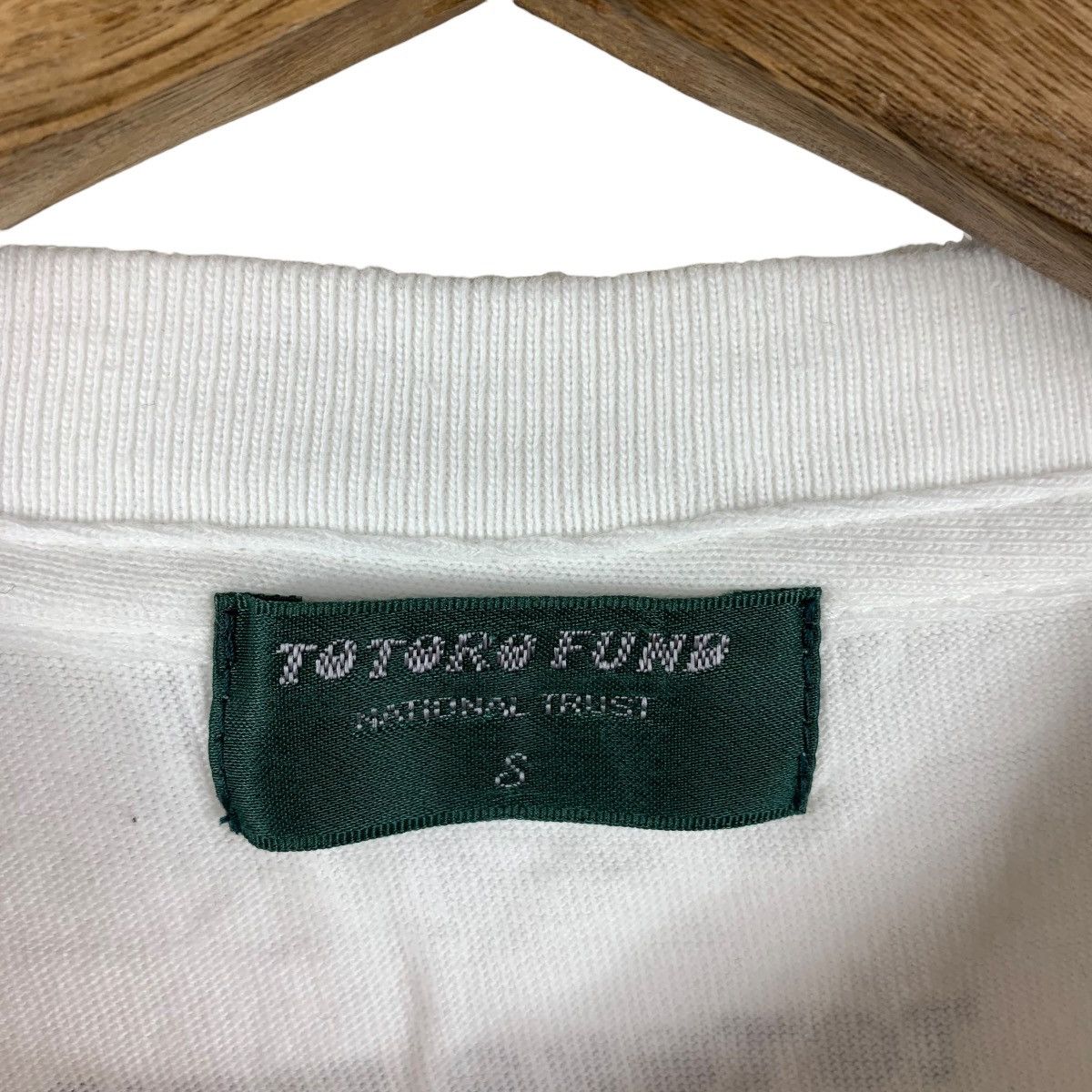 Anime Vintage Studio Ghibli Totoro Fund National Big Printed Tee Size US S / EU 44-46 / 1 - 3 Thumbnail