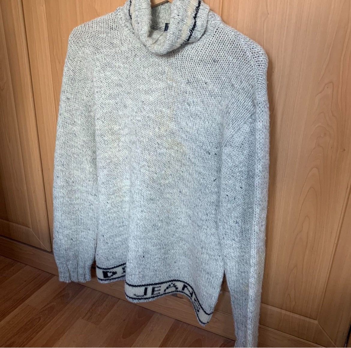 Dolce & Gabbana Beige dolce gabbana sweatshirt Size US L / EU 52-54 / 3 - 2 Thumbnail