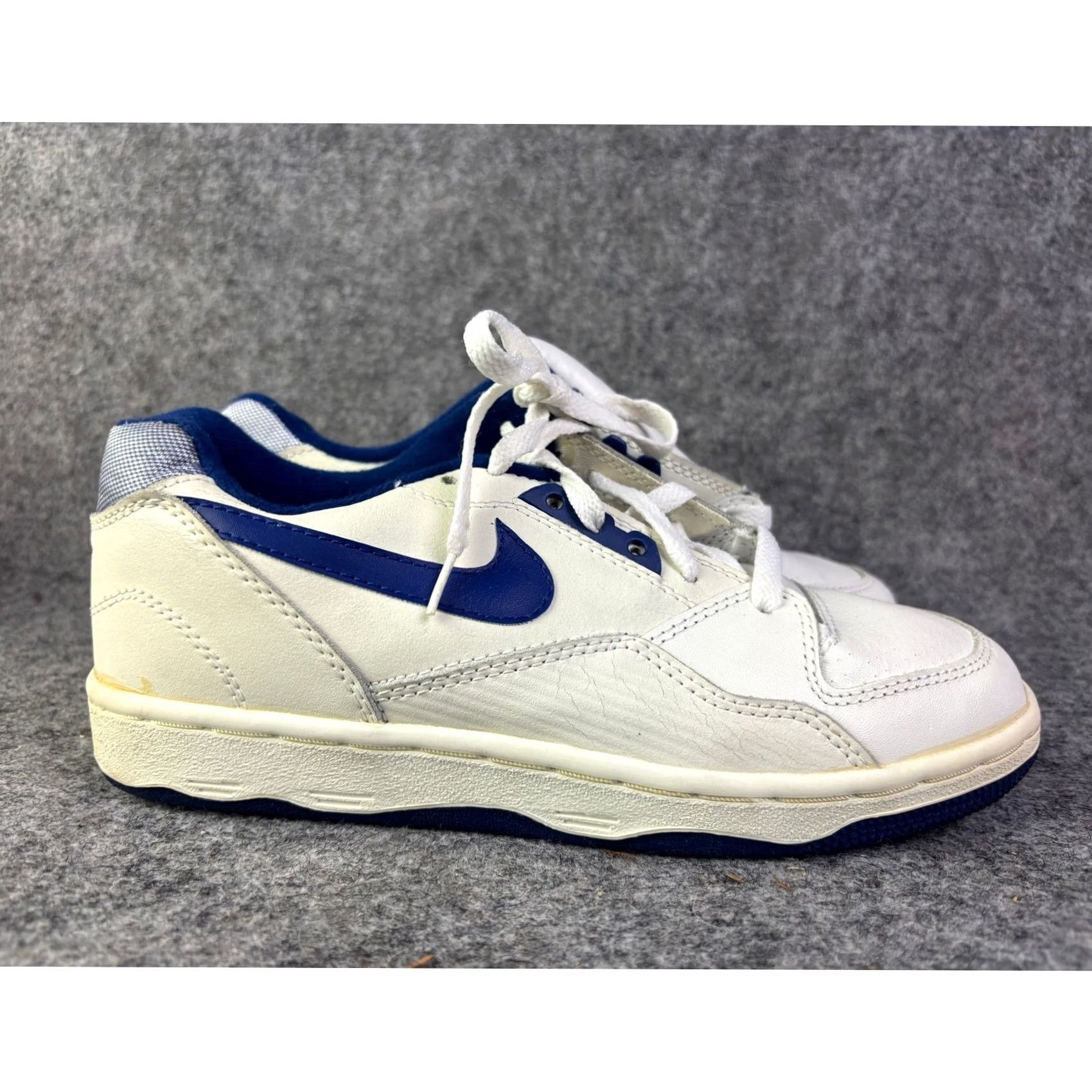 Nike VINTAGE Nike Quantum Force Low Basketball Shoes Mens 6 1989 890709-XC White Leather Low Top Rare Nike Mens Shoes Size US S / EU 44-46 / 1 - 4 Thumbnail