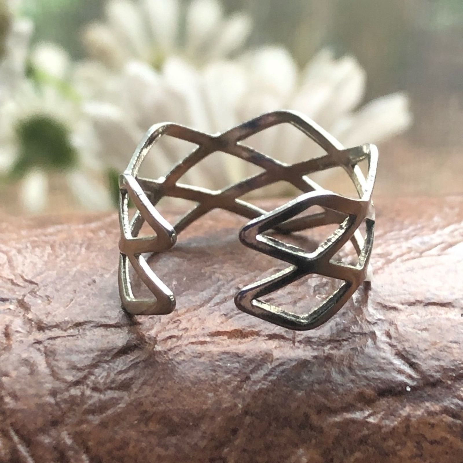 Jewelry Silver plated diamond cut out pattern adjustable band ring Size ONE SIZE - 4 Thumbnail