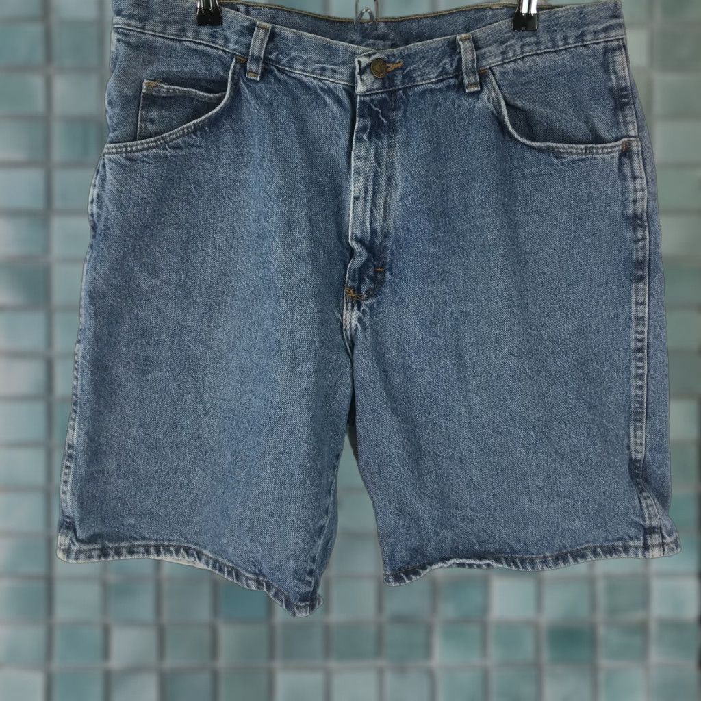 Wrangler Wrangler Mens Casual Flat Front Straight Blue Denim Jean Shorts 38 Size US 38 / EU 54 - 1 Thumbnail