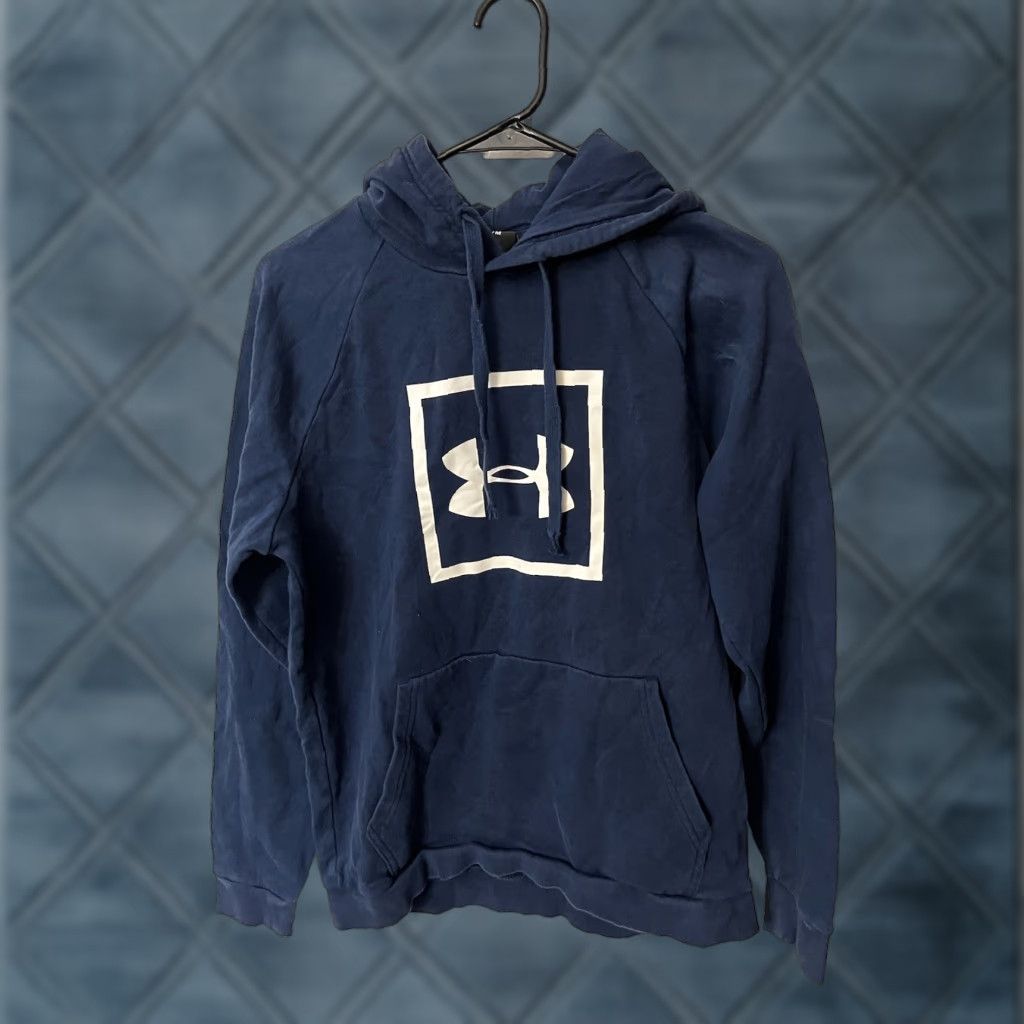 Under Armour Under Armour Mens Hoodie Logo Fleece Pullover Sweatshirt Distres 90s Navy Blue M Size Medium Regular Fit Pullover Mens Hoodie Logo Fleece Sweatshirt Size US M / EU 48-50 / 2 - 1 Thumbnail