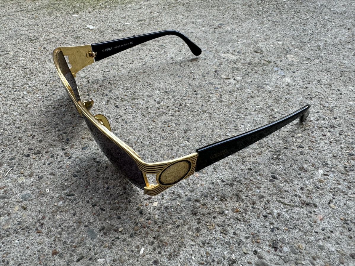 Fendi Vintage Fendi (FS 232 201) Sunglasses original case. (Rare) Size ONE SIZE - 2 Thumbnail
