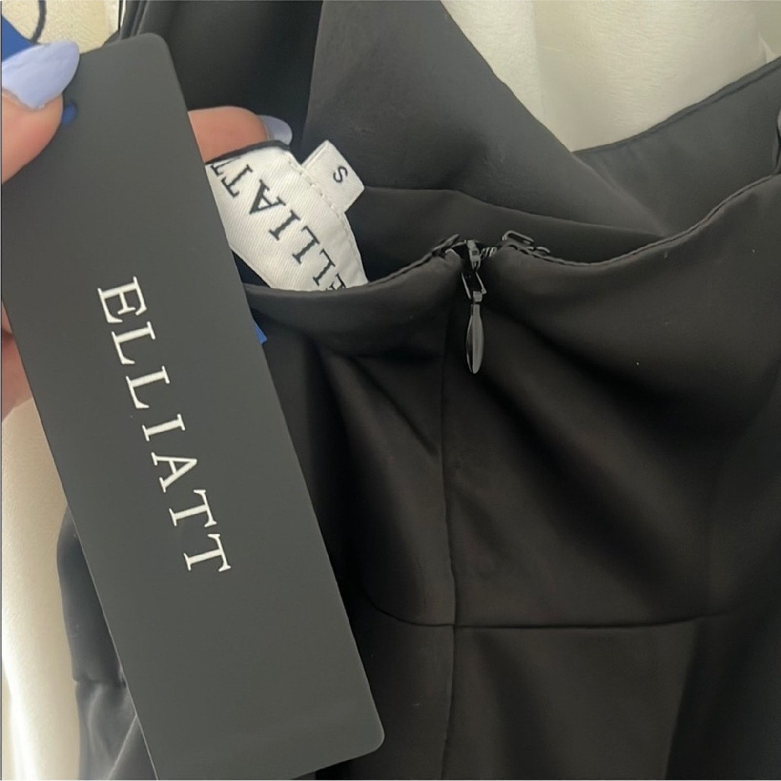 ELLIATT NWT Elliatt $168 BLACK Chiara Mini Dress size Small Size S / US 4 / IT 40 - 5 Thumbnail