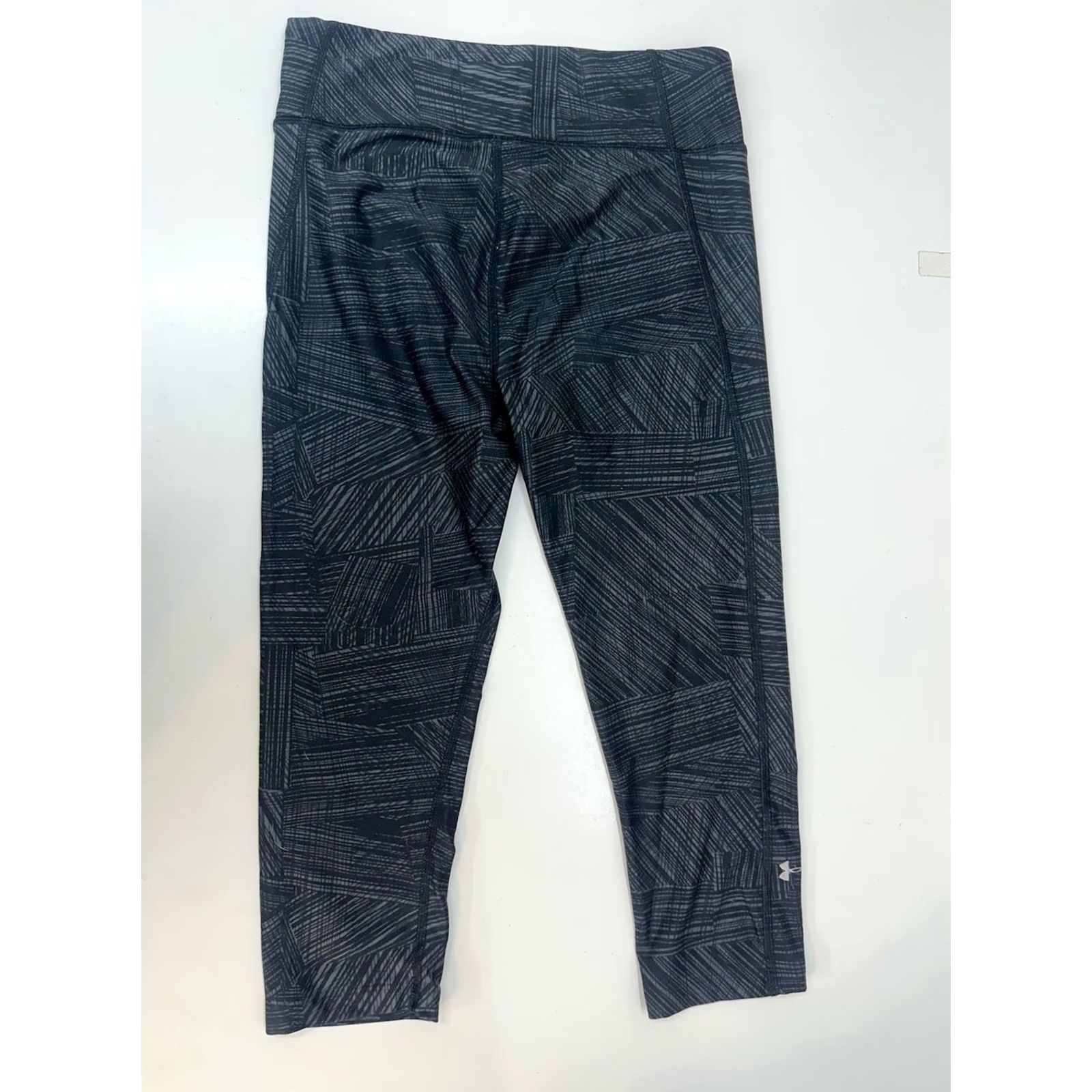 Under Armour Under Armour Womens Capris Size Small Black Grey Compression Legging Heatgear Capris Ladies S Black Grey Compression Legging Heatgear Size 28" / US 6 / IT 42 - 4 Thumbnail