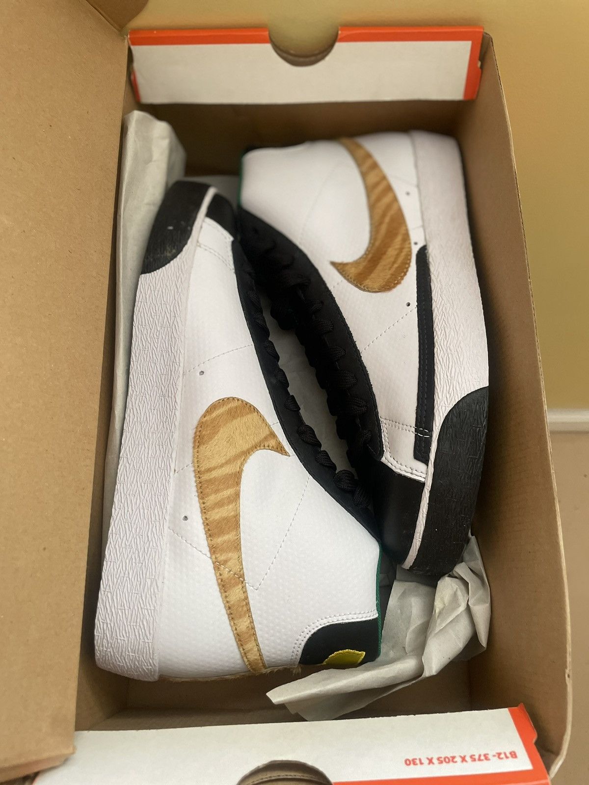 Nike Nike Blazer SB High Premium ‘Tiger Woods’ Size US 10 / EU 43 - 2 Thumbnail