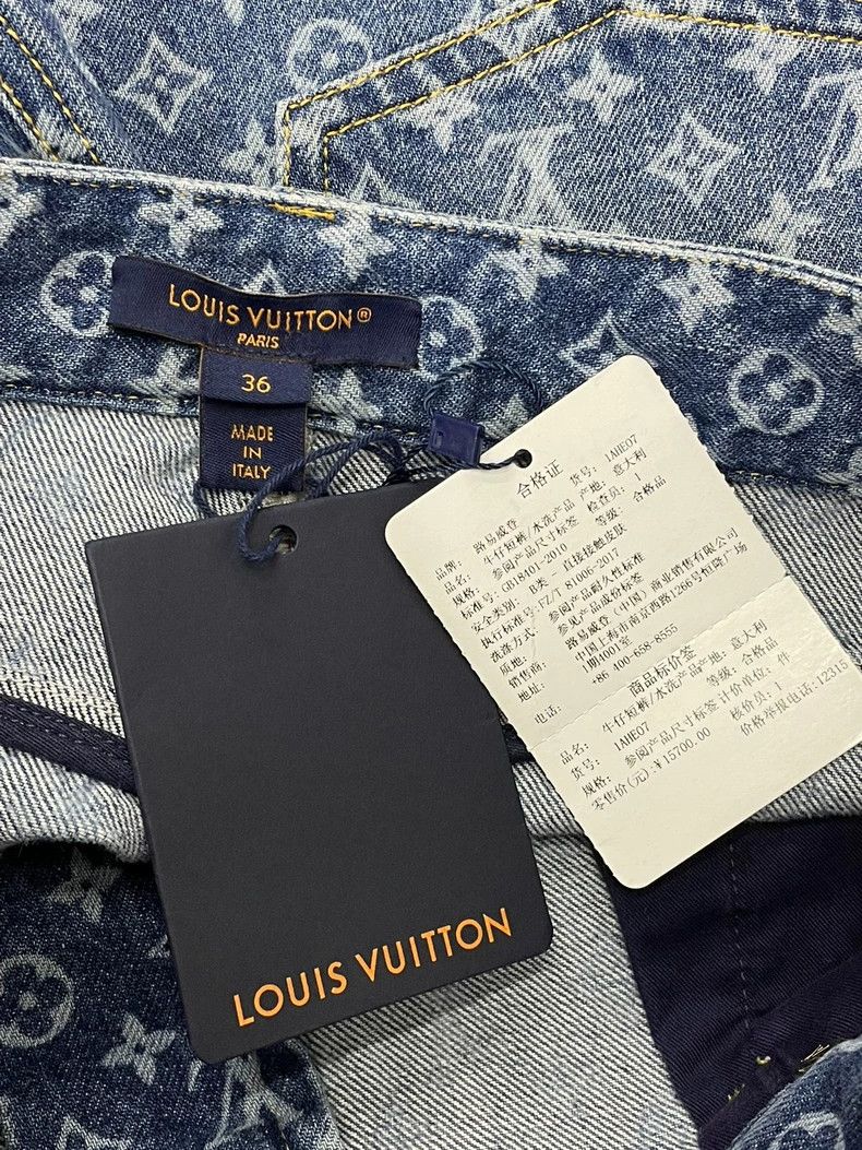 Louis Vuitton Louis Vuitton High-waisted denim shorts with full logo and Size US 36 / EU 52 - 4 Thumbnail
