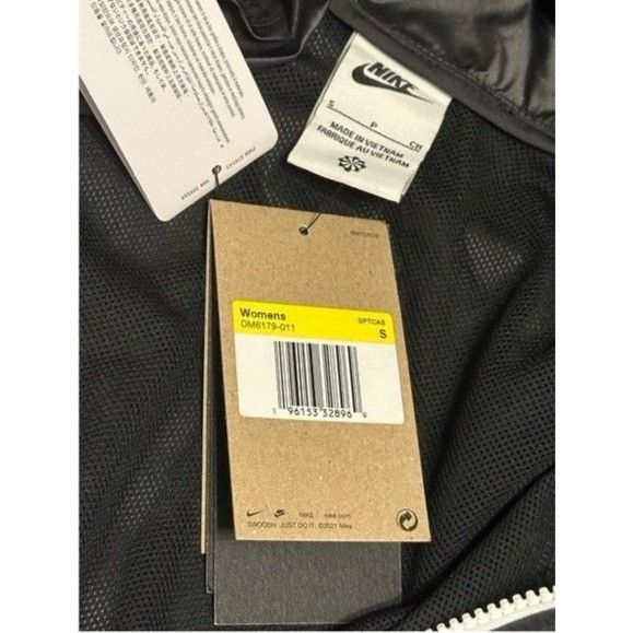 Nike Nike Running Repel Reflective Jacket DM6179-011 Black White Size S / US 4 / IT 40 - 10 Thumbnail