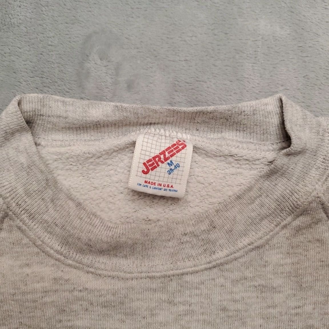 Jerzees VINTAGE Jerzees Sweatshirt Mens M Embroidered Art Graphic Pullover Made in USA Gray Crew Neck 90s USA Flower Mens Size US M / EU 48-50 / 2 - 5 Thumbnail