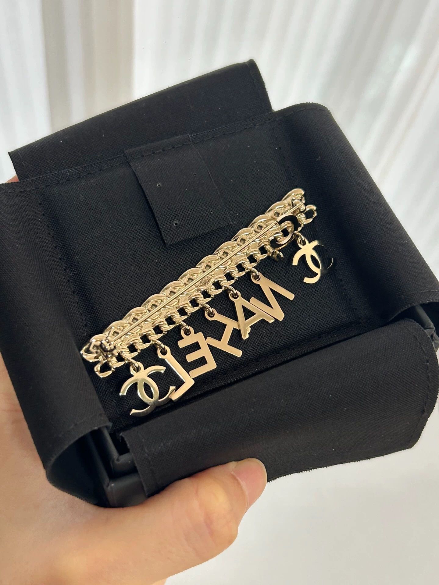 Chanel CHANEL Métiers d'Art Crystal Logo Brooch 99 New in Box Size ONE SIZE - 2 Thumbnail