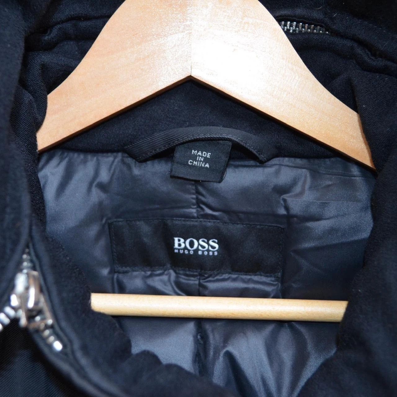 Hugo Boss $995 Hugo Boss winter ultra warm black down parka 36R Size US S / EU 44-46 / 1 - 3 Thumbnail