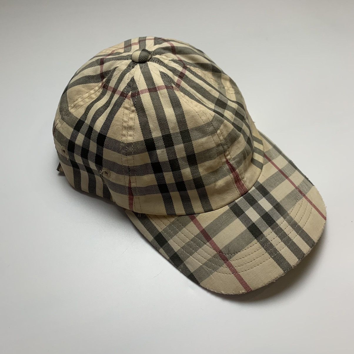 Burberry style shops cap