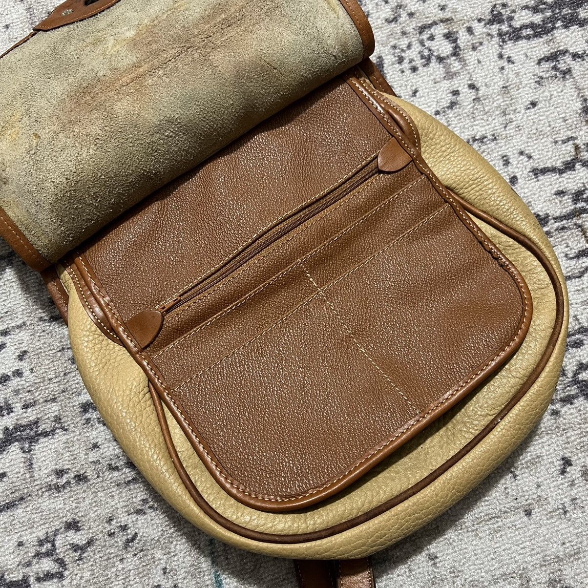 Vintage Dooney & bourkey leather slingbag Size ONE SIZE - 12 Thumbnail