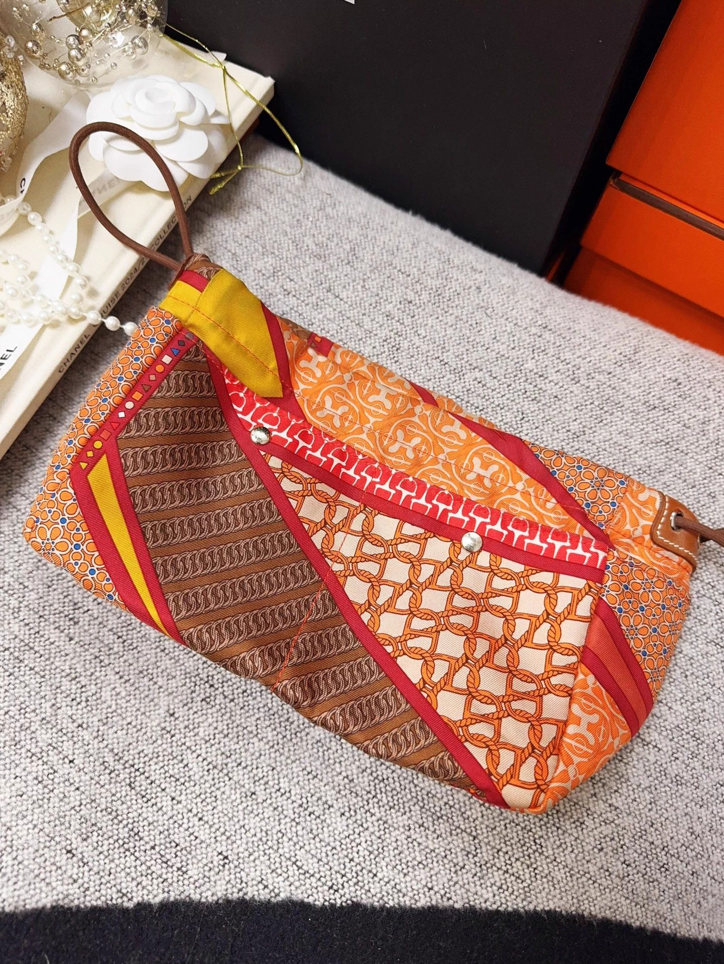 Hermes Hermes Fourbi20 Orange & Brown Silk Liner MINT Size ONE SIZE - 2 Thumbnail