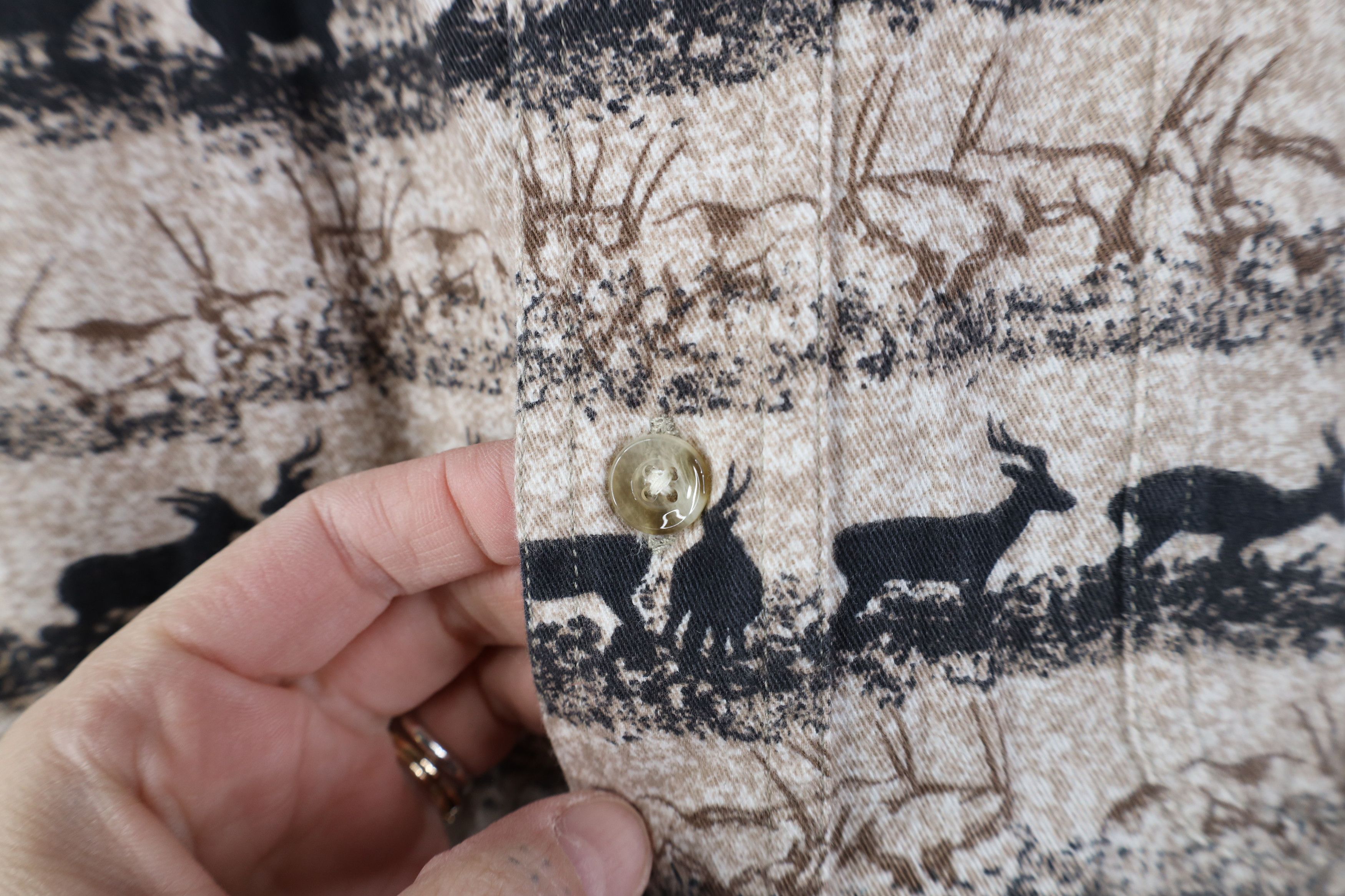 Cabelas Vintage Cabelas Antelope Print Short Sleeve Button Shirt Size US L / EU 52-54 / 3 - 5 Thumbnail