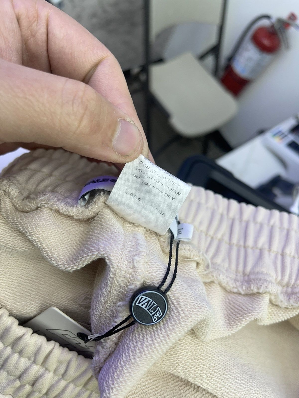 Vale Vale lives “garden” Sweatpants (bone) Size US 30 / EU 46 - 6 Thumbnail