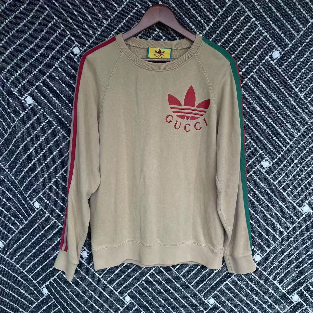 Gucci Gucci x adidas SS22 Logo Crewneck Sweatshirt Size US M / EU 48-50 / 2 - 1 Thumbnail