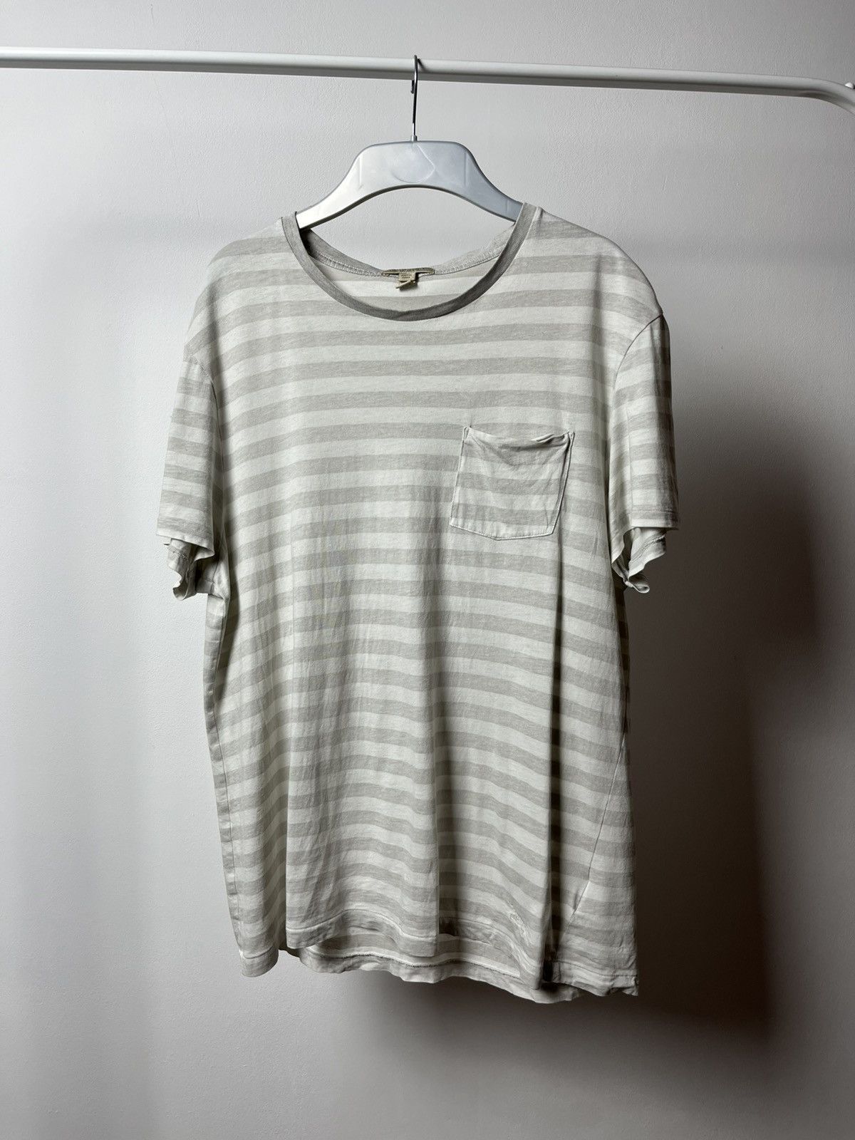 Burberry Burberry Brit Womens Stripe Tee Gray White Pocket Logo L Size L / US 10 / IT 46 - 1 Thumbnail
