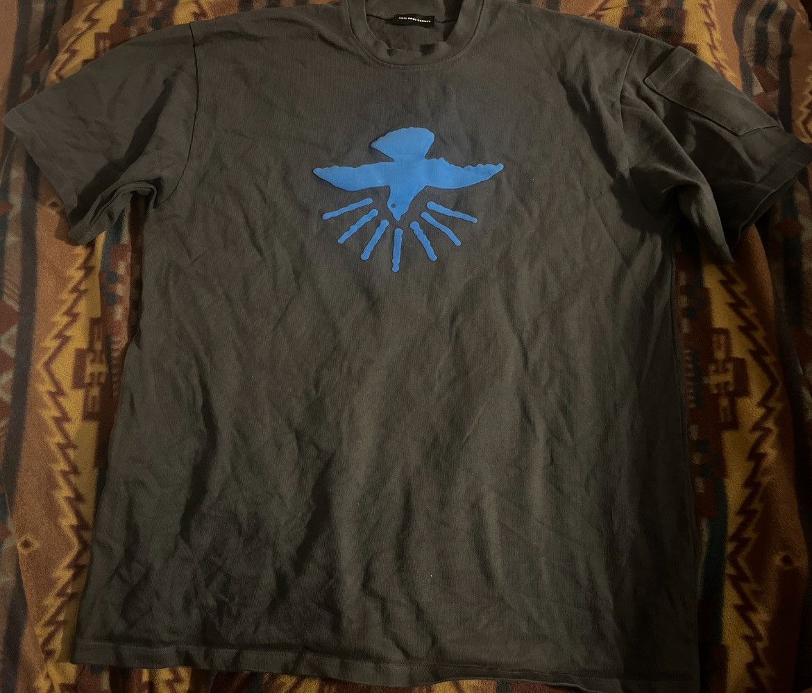 Abel Paul George abel paul george tee shirt pigeon cross L apg Size US L / EU 52-54 / 3 - 1 Thumbnail