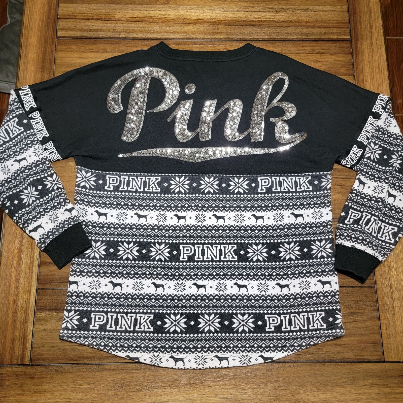 Victoria's Secret Victoria's Secret PINK LS 2016 Sweatshirt w/ Dogs - Size Med Size M / US 6-8 / IT 42-44 - 1 Thumbnail
