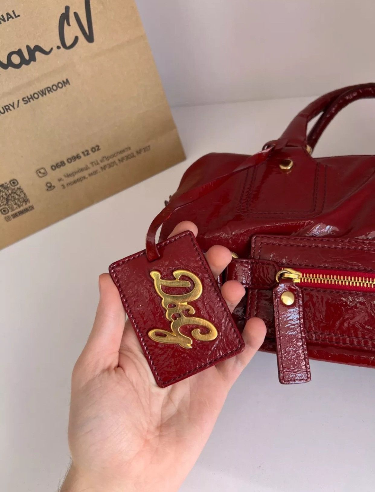 Designer × Dolce & Gabbana × Vintage Vintage D&G Red Patent Leather Front Pocket women’s bag Size ONE SIZE - 13 Thumbnail
