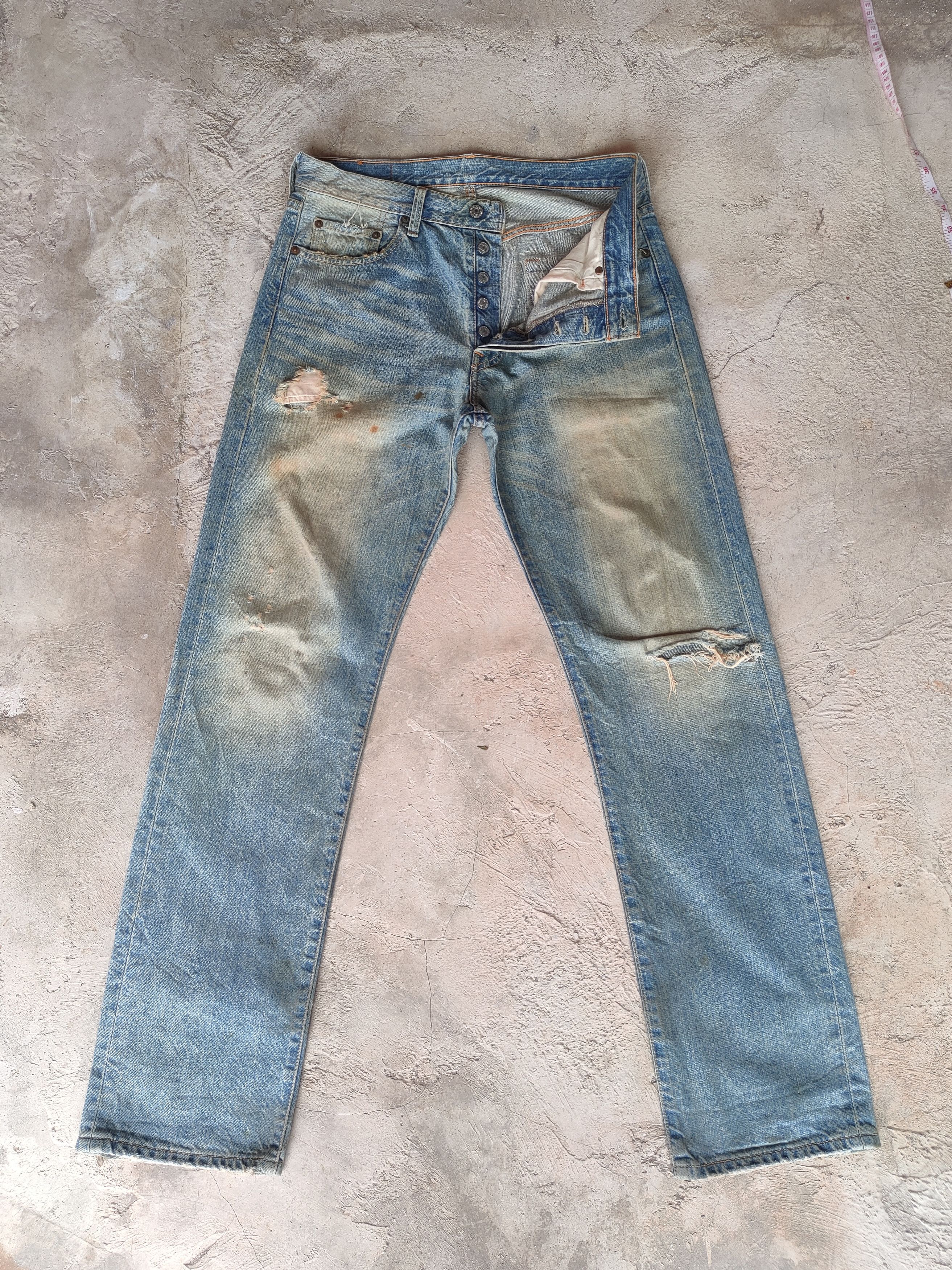 ## VINTAGE LEVI'S 501 05' RUSTY DISTRESSED FADED JEANS PANTS