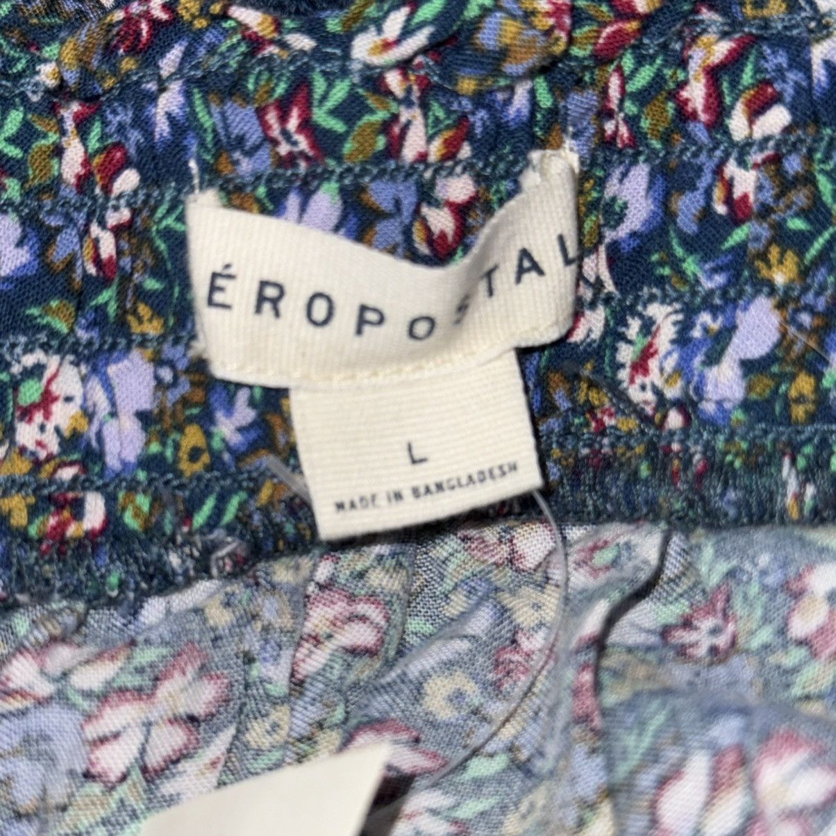 Aeropostale Aeropostale ditsy floral high waisted flippy lace trim skirt Size 34" / US 12 / IT 48 - 5 Thumbnail