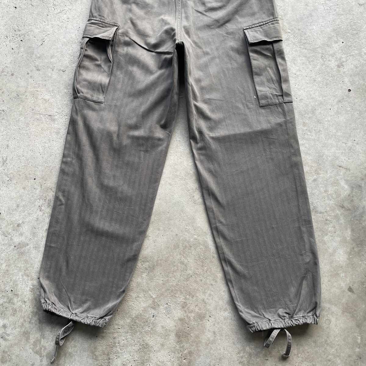 Japanese Brand × Vintage Vintage Japanese Faded Parachute Cargo Pants Tactical W33 Size US 33 - 8 Thumbnail