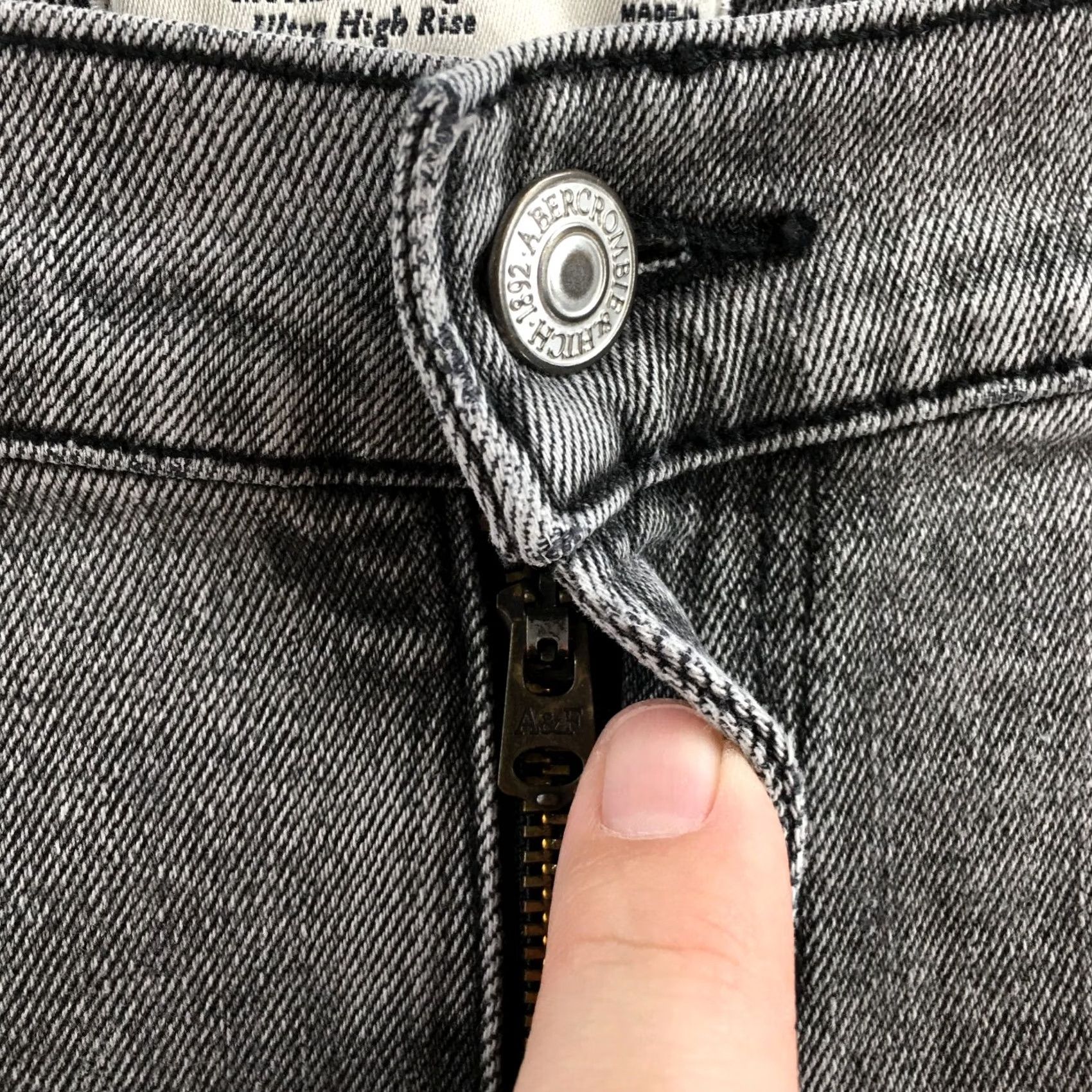 Abercrombie & Fitch Abercrombie & Fitch Jeans Womens 34 Regular Ankle Gray Zip 5-Pocket Classic Modern Vintage: No Mens Womens Only Size 24" / US 00 / IT 34 - 4 Thumbnail