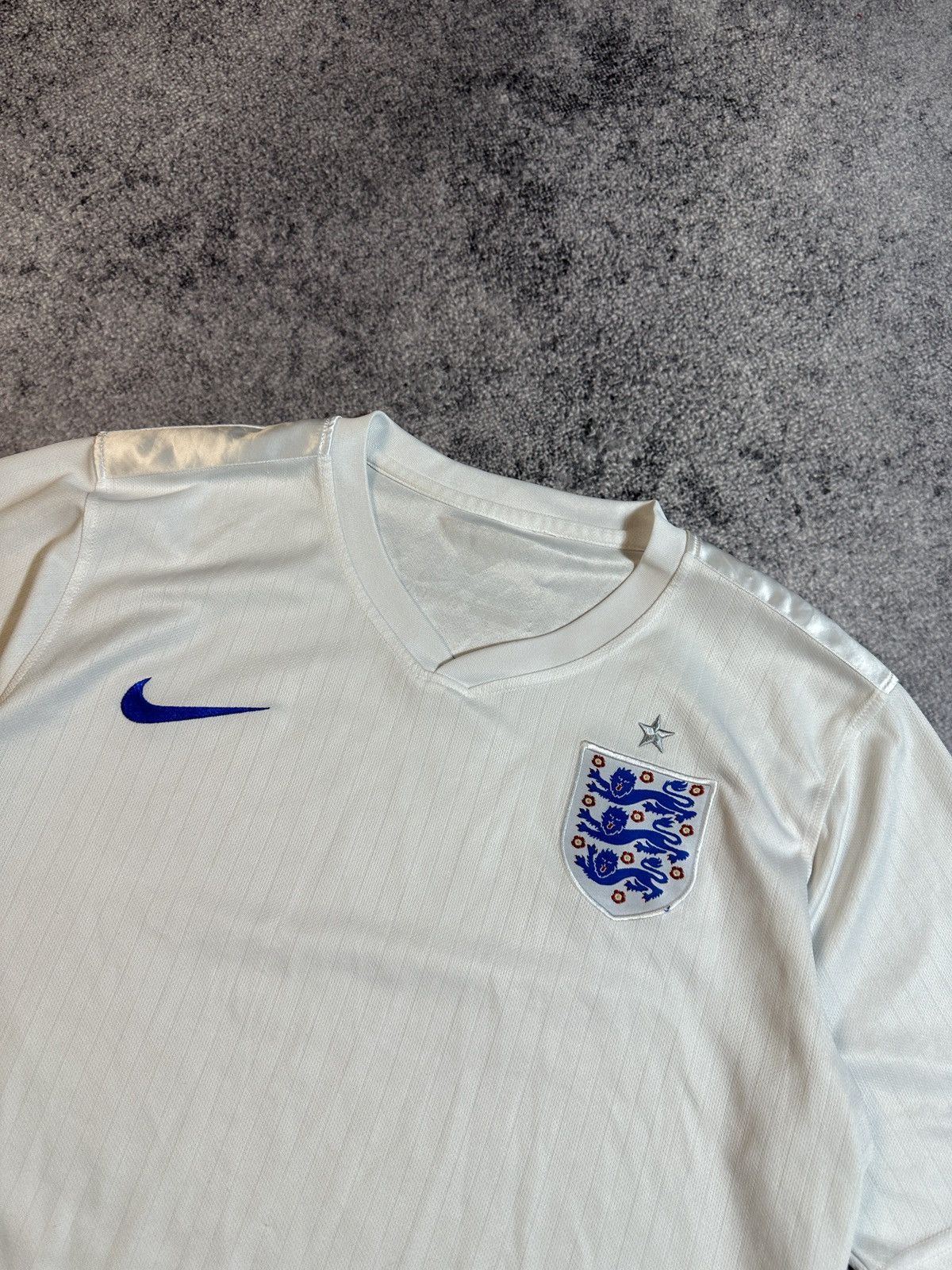 Nike Nike England Soccer Jersey Blokecore Rare Casual Style VTg L Size US L / EU 52-54 / 3 - 3 Thumbnail