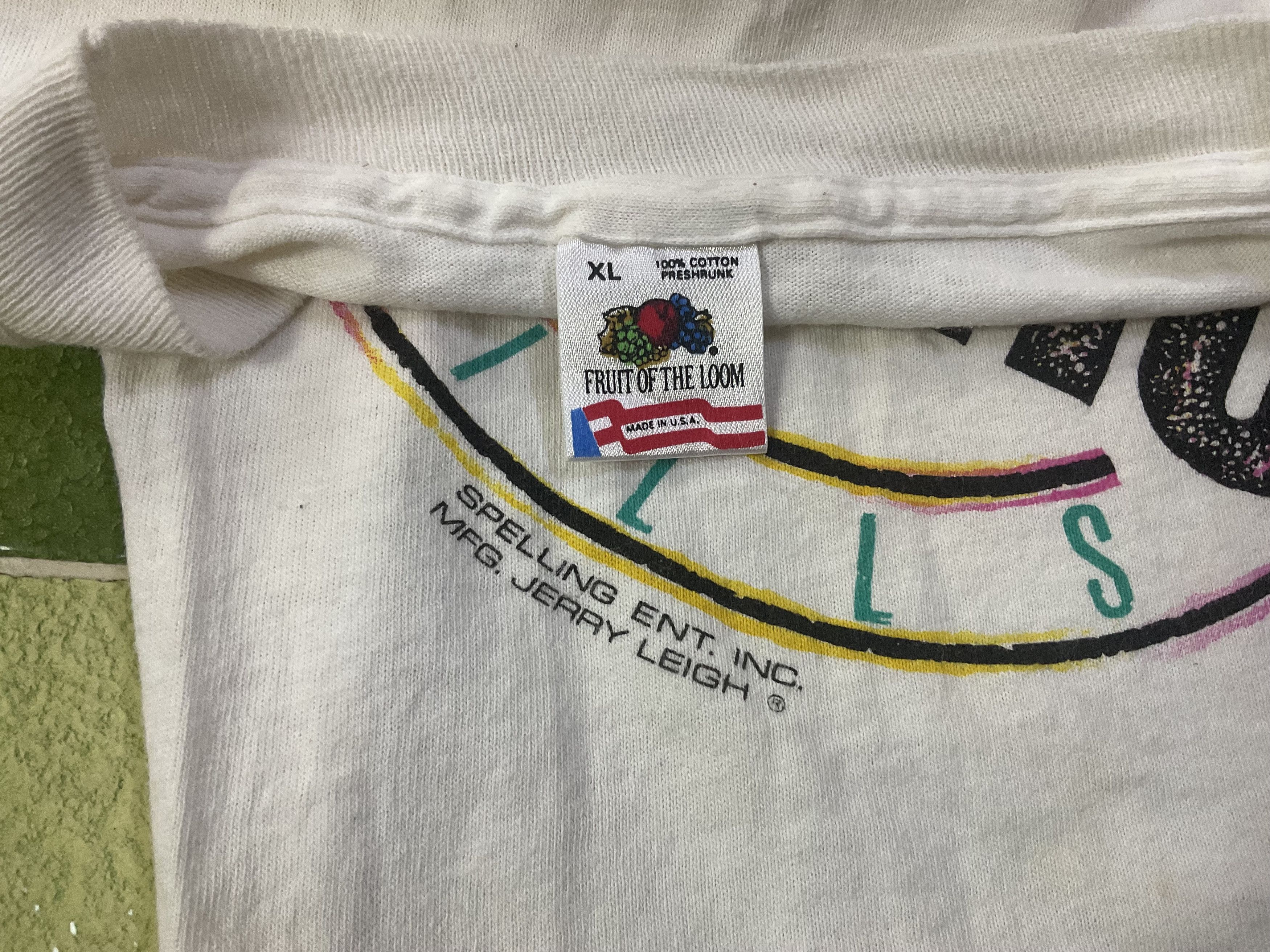 Fruit Of The Loom Vintage 90s Dylan Luke Perry Beverly Hills 90210 T-Shirt Size US XL / EU 56 / 4 - 4 Thumbnail