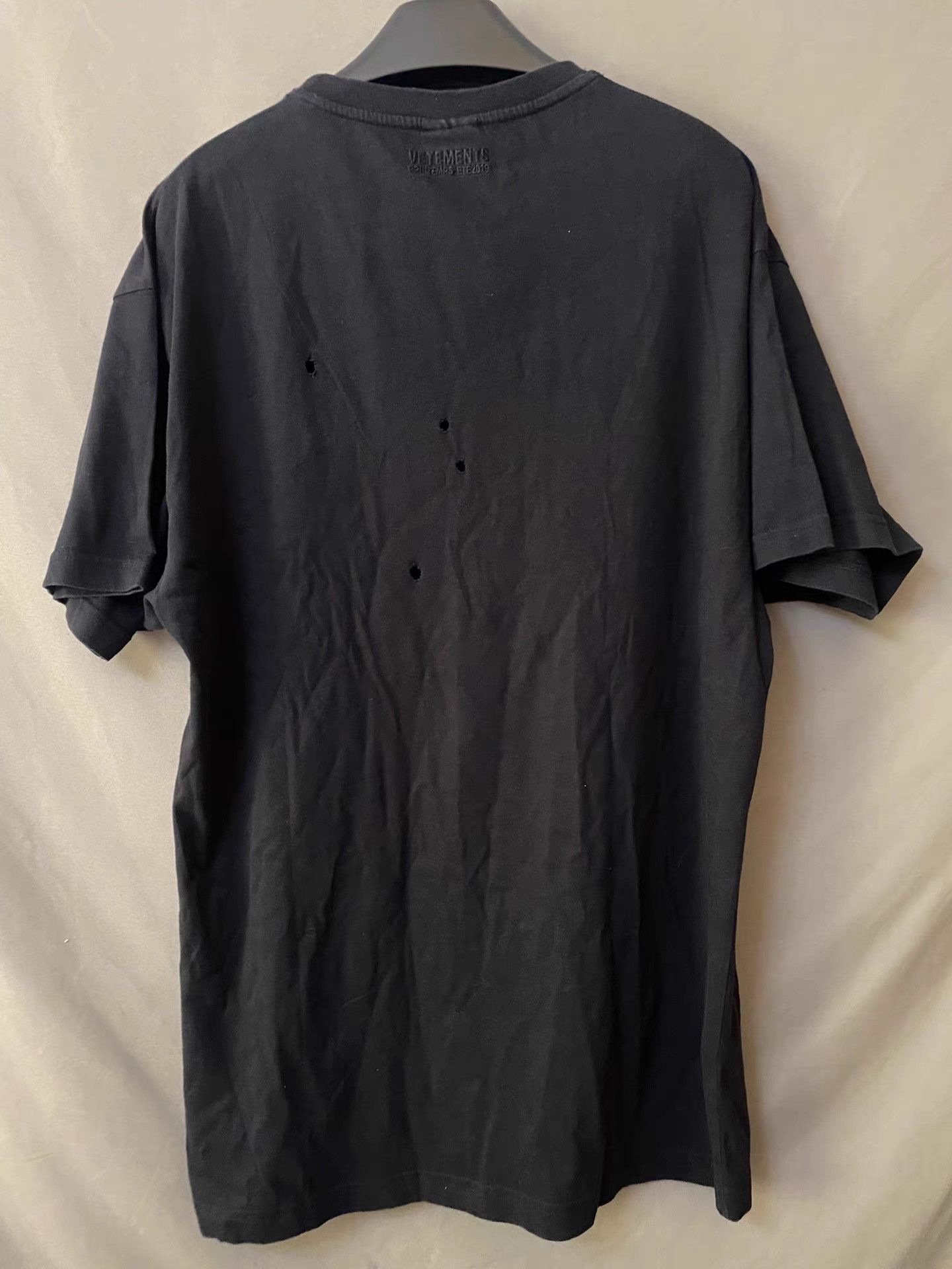 Vetements Vetements 19ss Bullseye Bullet Hole T-shirt Size US S / EU 44-46 / 1 - 2 Thumbnail