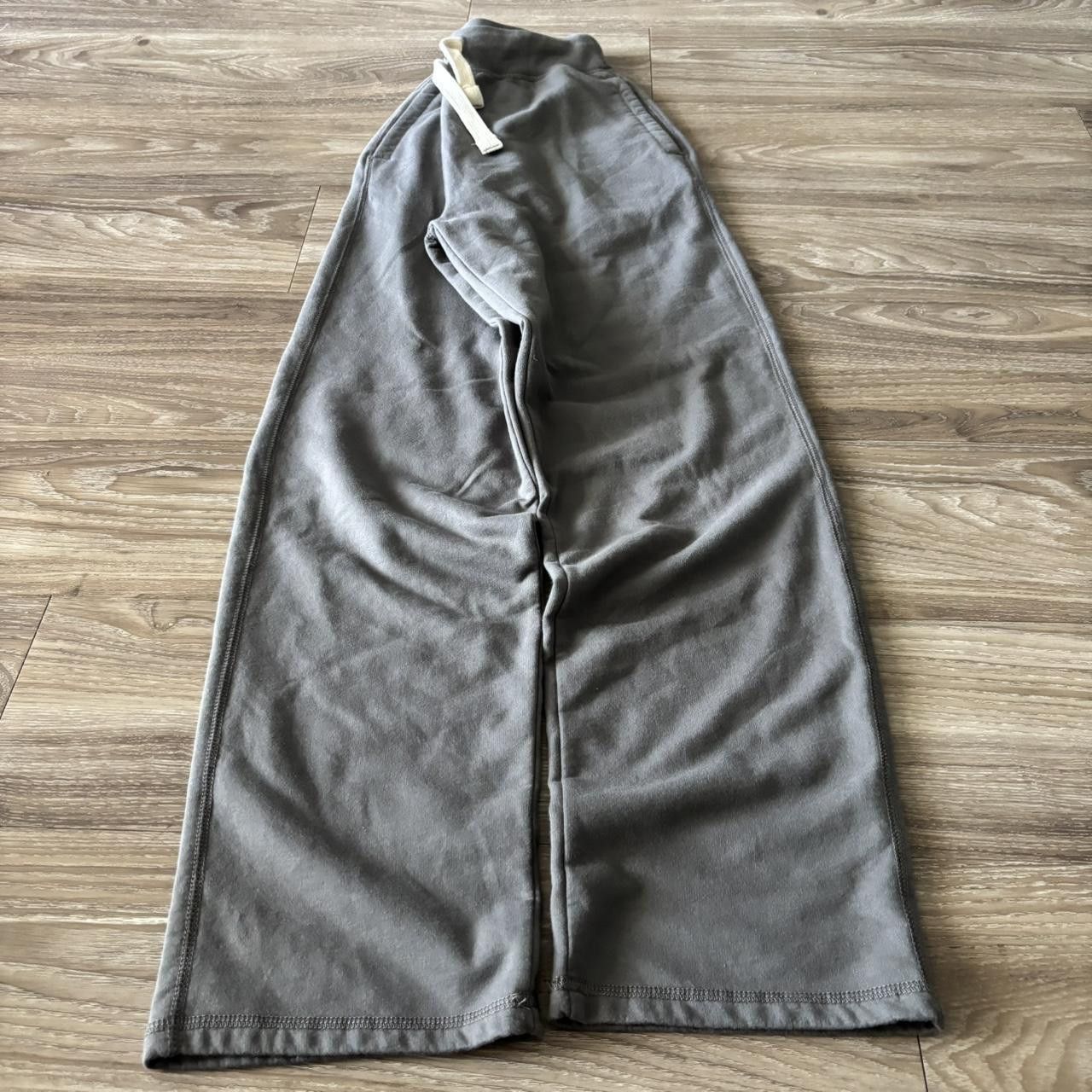 Old Navy Crazy Vintage Y2K/2000s Faded Grey Old Navy Essential Sweatpants! Size S Size US 30 / EU 46 - 3 Thumbnail