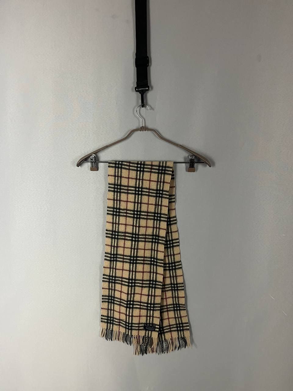 Burberry Burberry Nova Check Scarf Wool Size ONE SIZE - 1 Thumbnail
