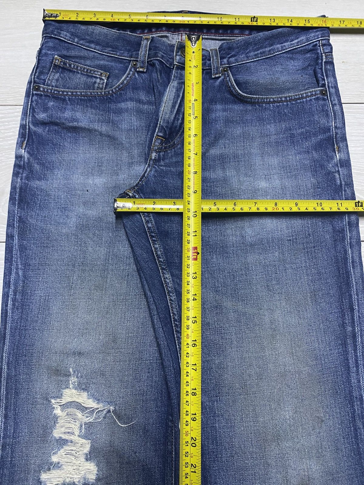Tommy Hilfiger Tommy Hilfiger Blue Wash Loose Jeans Size US 32 / EU 48 - 12 Thumbnail