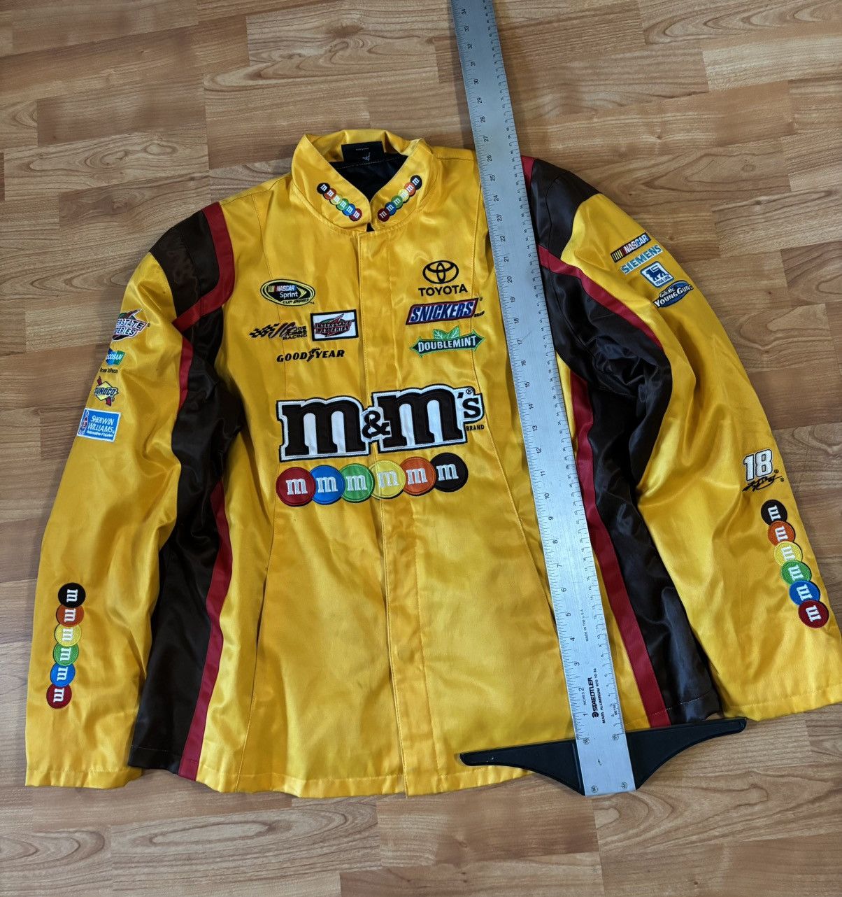 Chase Authentics Yellow and black M&M's women’s Sz 2Xl Racing Nascar jacket Size XXL / US 16-18 / IT 52-54 - 1 Thumbnail