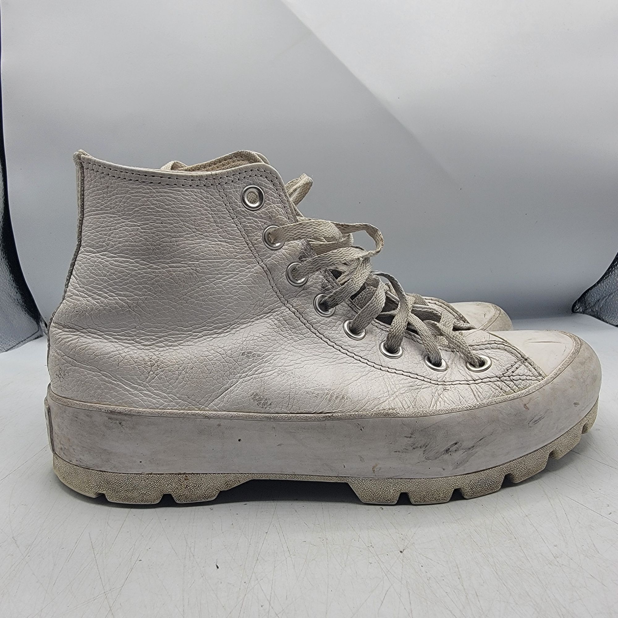 Converse Converse Chuck Taylor All Star Womens 9 Triple White Hi Lugg Size US 9 / IT 39 - 13 Thumbnail